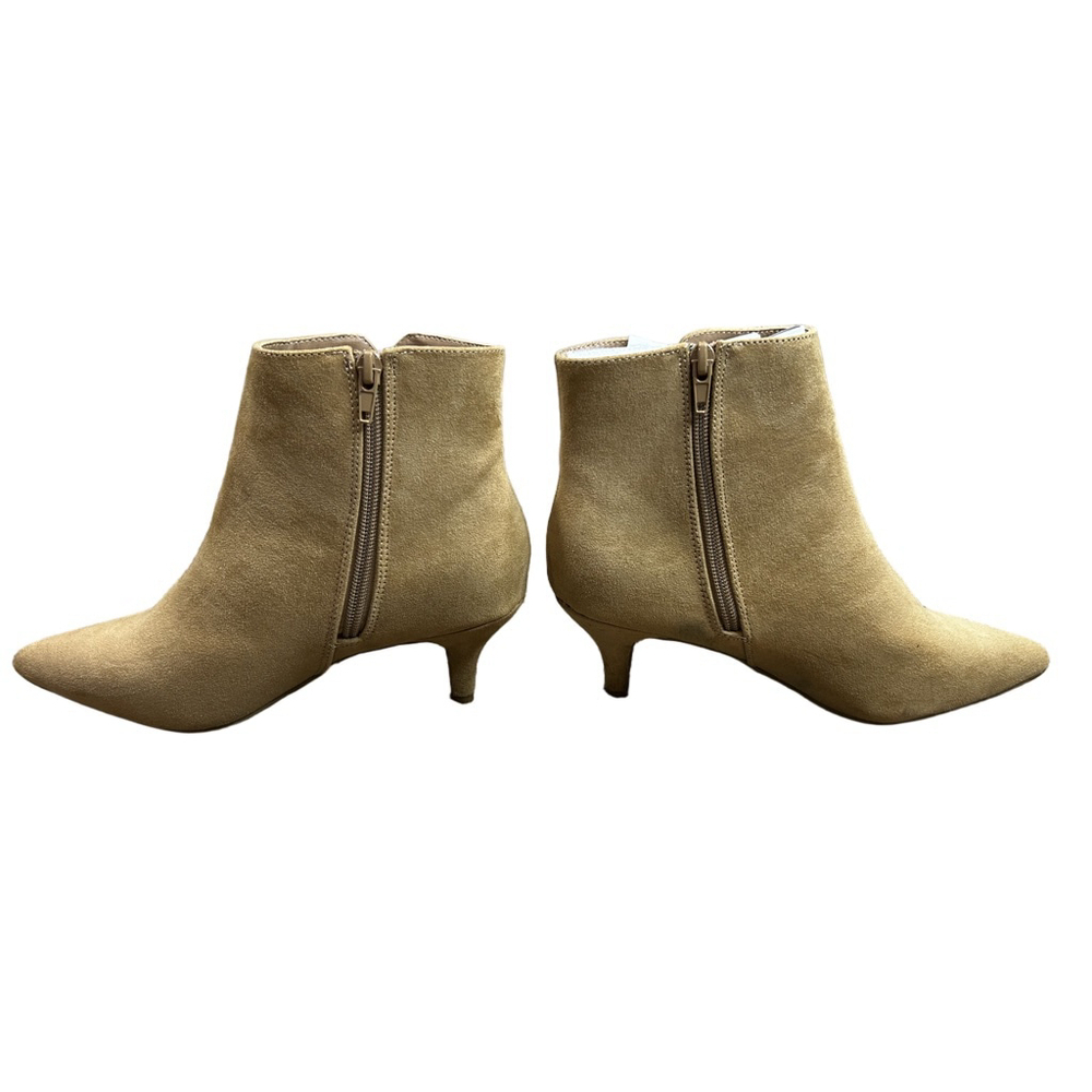 New without box Journee Collection Arely Kitten Heel Pointed Toe Bootie size 6.5 - Picture 6 of 8